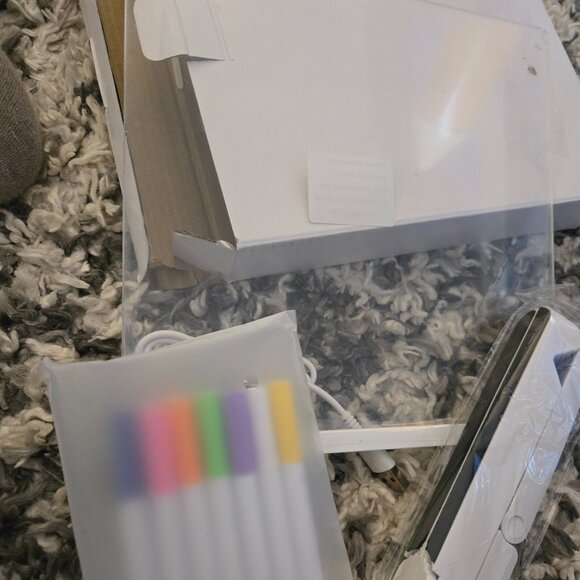 ✨ BRAND NEW LED Note Message Board / Clear Dry Erase Glow Board - Picture 2 of 4